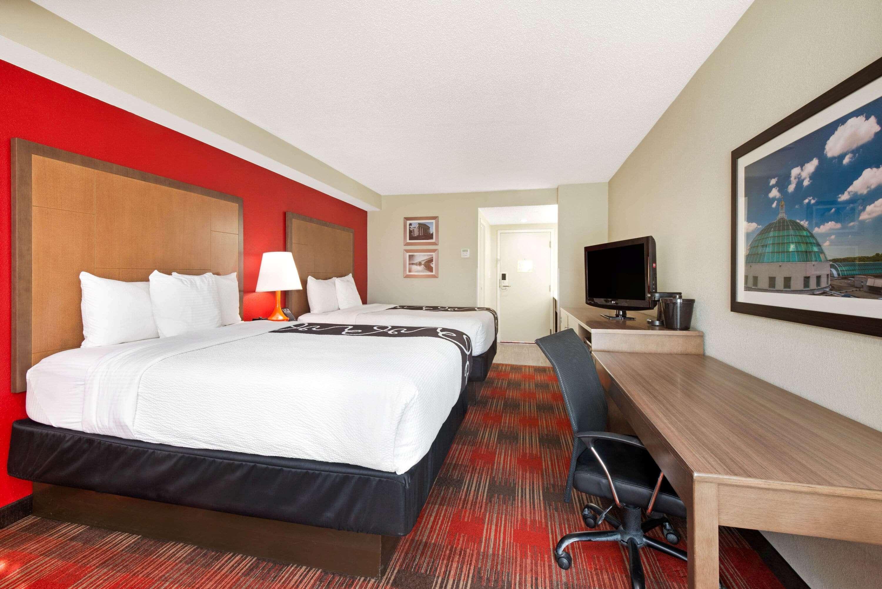 La Quinta Inn & Suites By Wyndham Dc Metro Capital Beltway Capitol Heights Exteriör bild