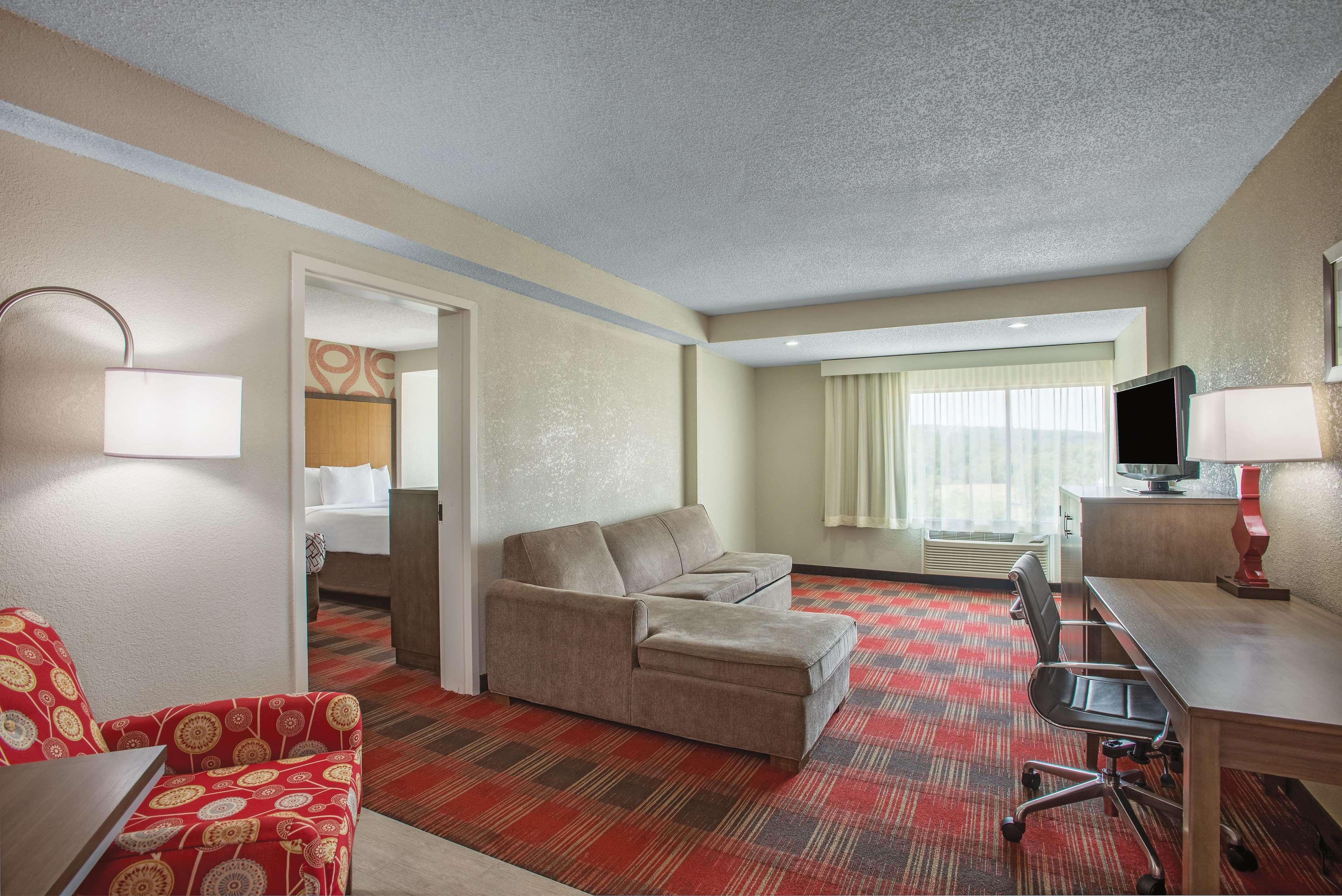 La Quinta Inn & Suites By Wyndham Dc Metro Capital Beltway Capitol Heights Exteriör bild