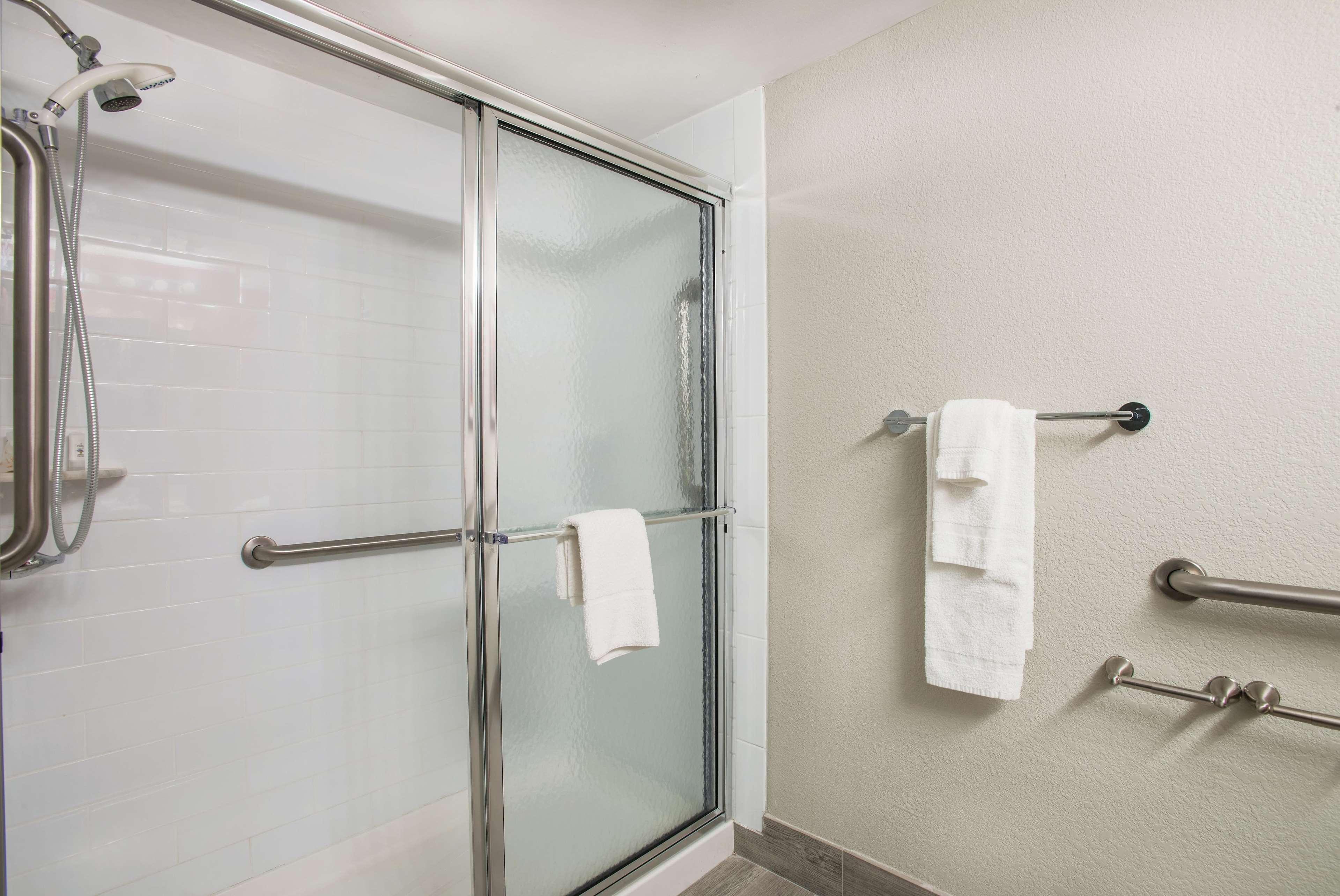 La Quinta Inn & Suites By Wyndham Dc Metro Capital Beltway Capitol Heights Exteriör bild