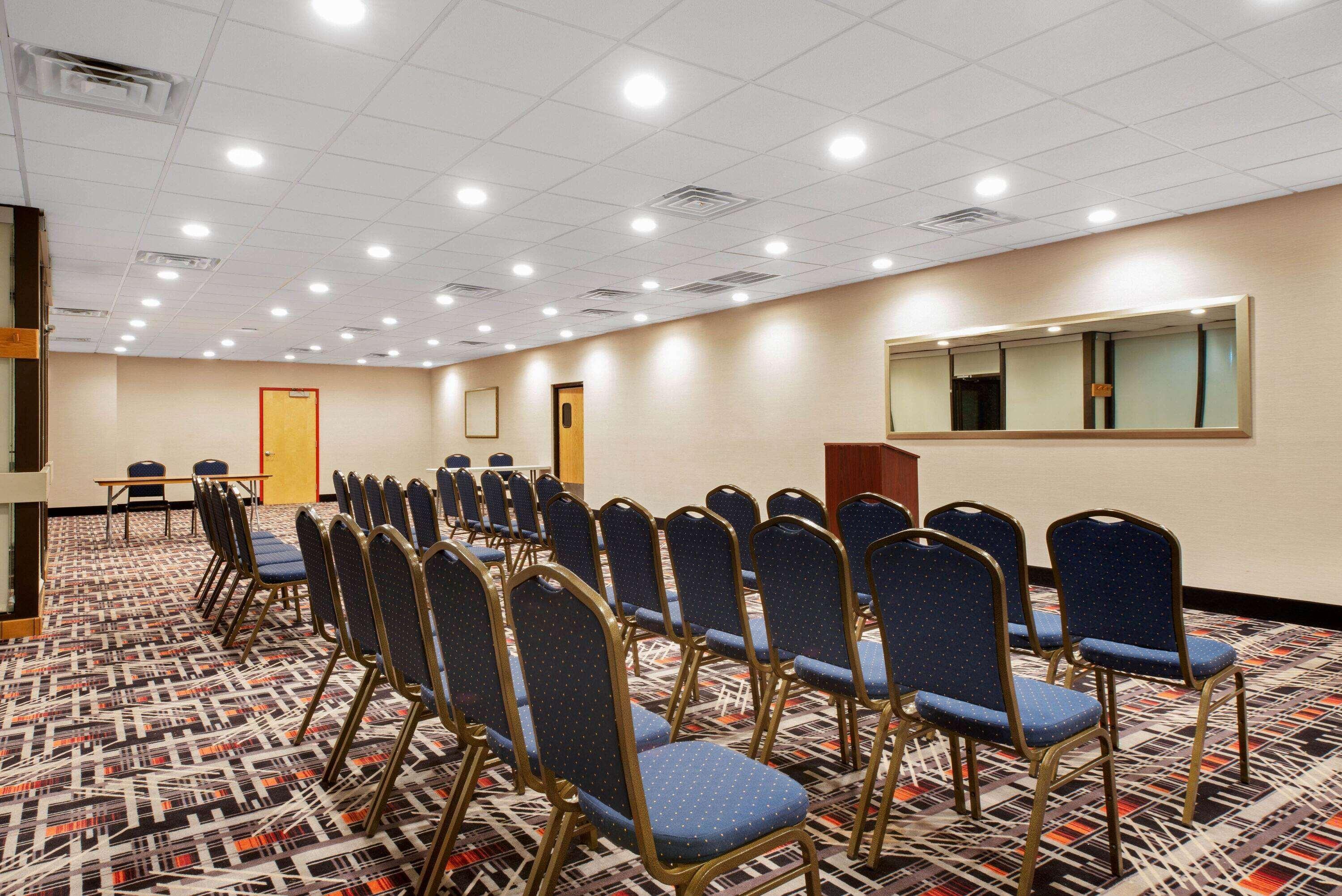 La Quinta Inn & Suites By Wyndham Dc Metro Capital Beltway Capitol Heights Exteriör bild