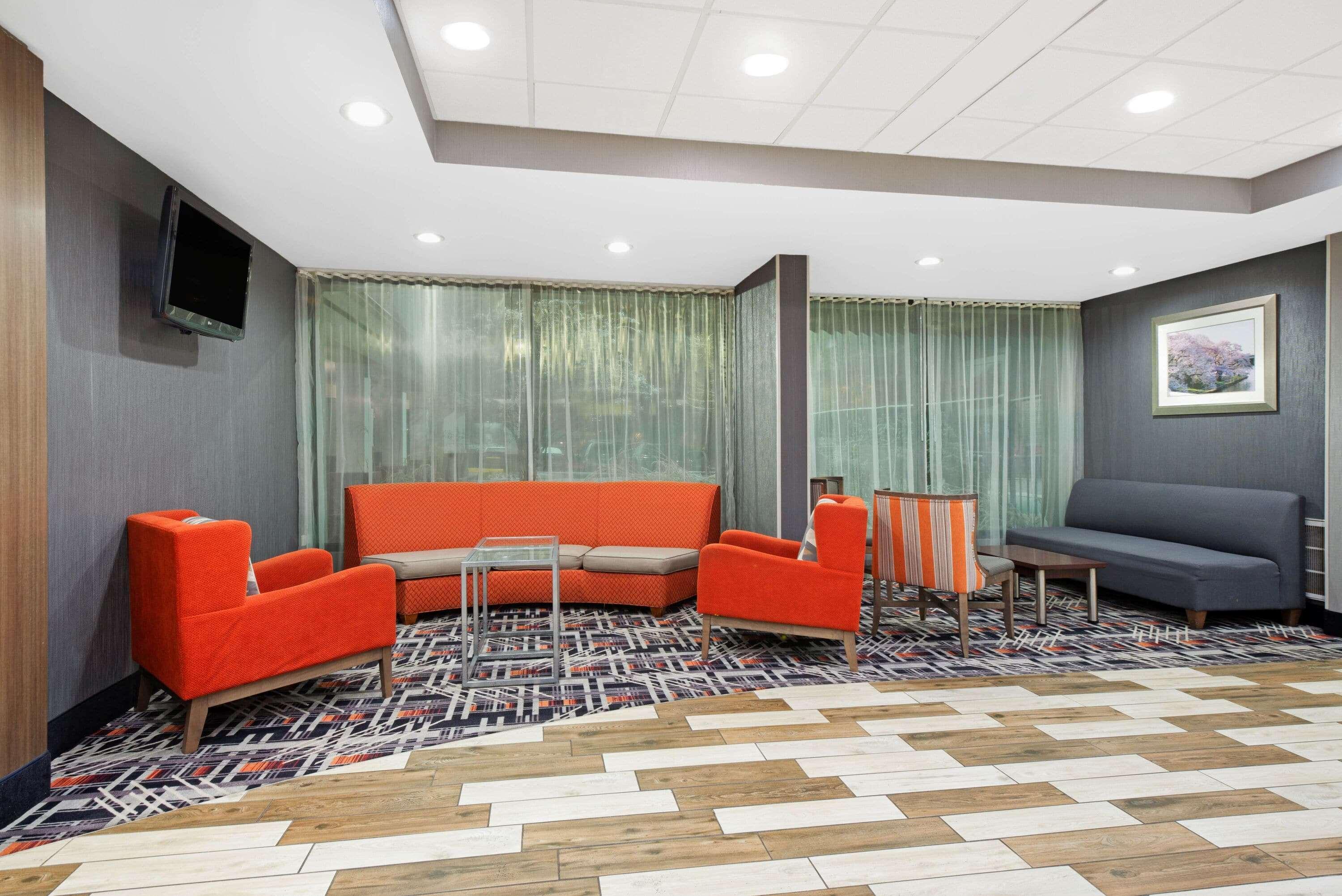 La Quinta Inn & Suites By Wyndham Dc Metro Capital Beltway Capitol Heights Exteriör bild