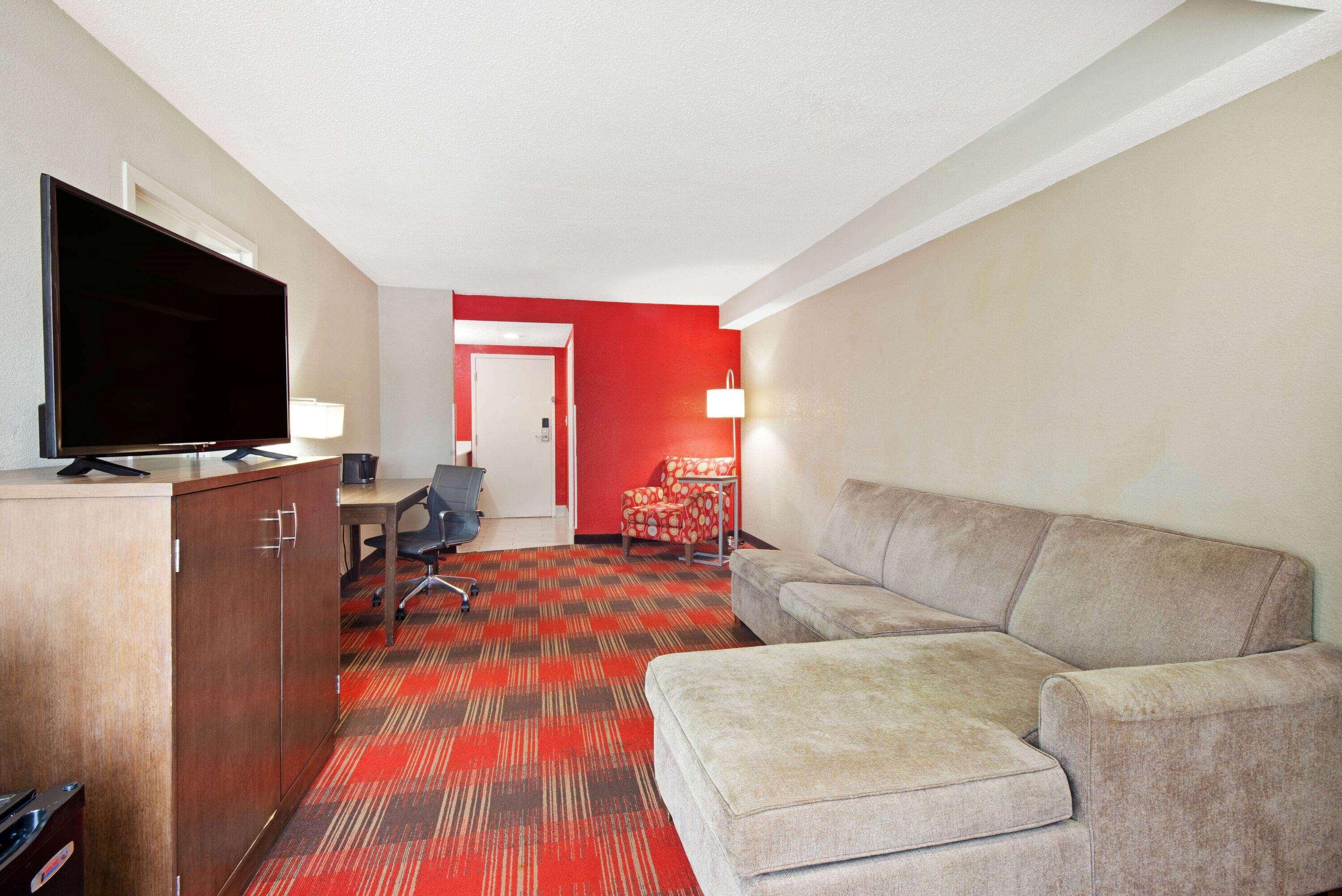 La Quinta Inn & Suites By Wyndham Dc Metro Capital Beltway Capitol Heights Exteriör bild