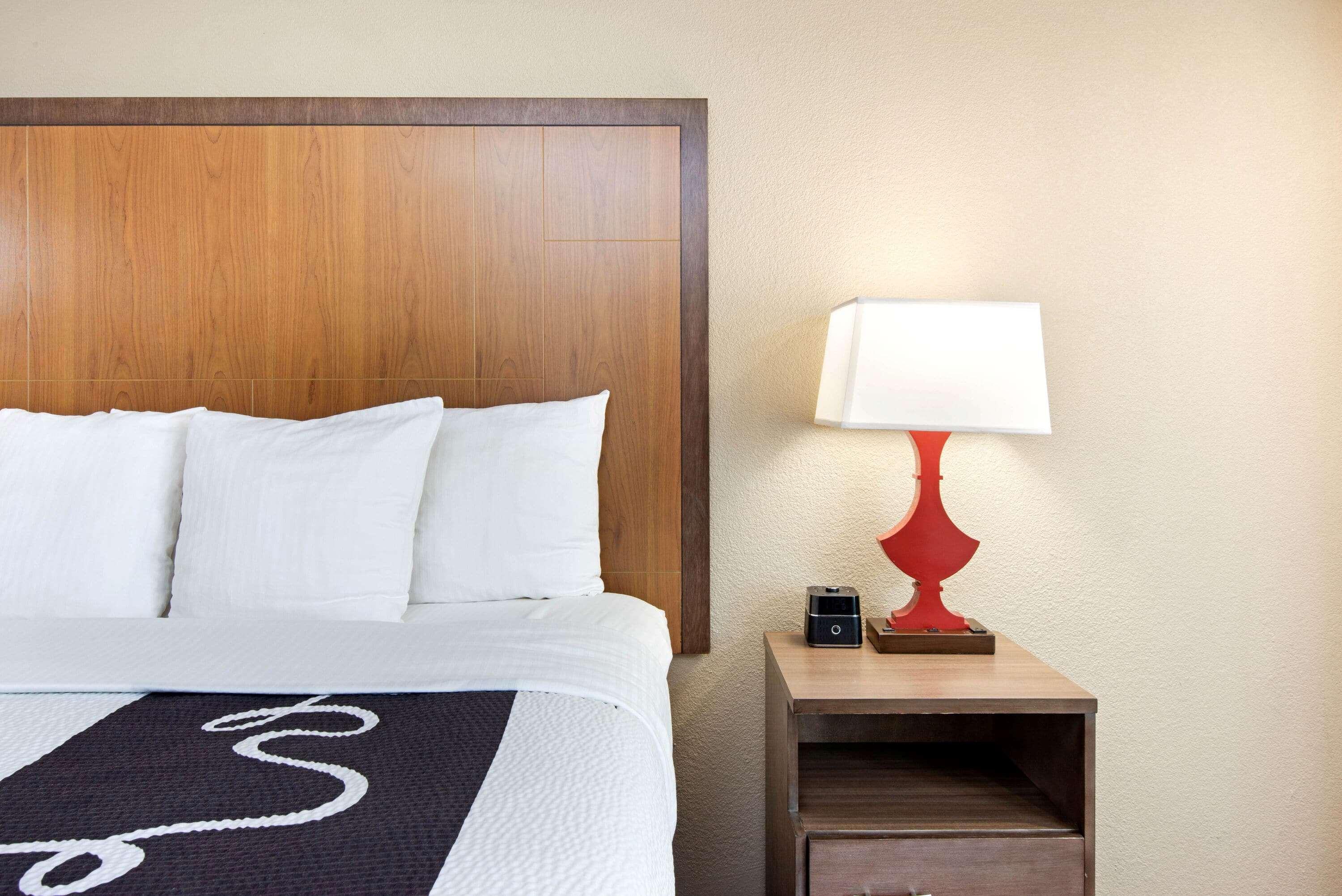 La Quinta Inn & Suites By Wyndham Dc Metro Capital Beltway Capitol Heights Exteriör bild